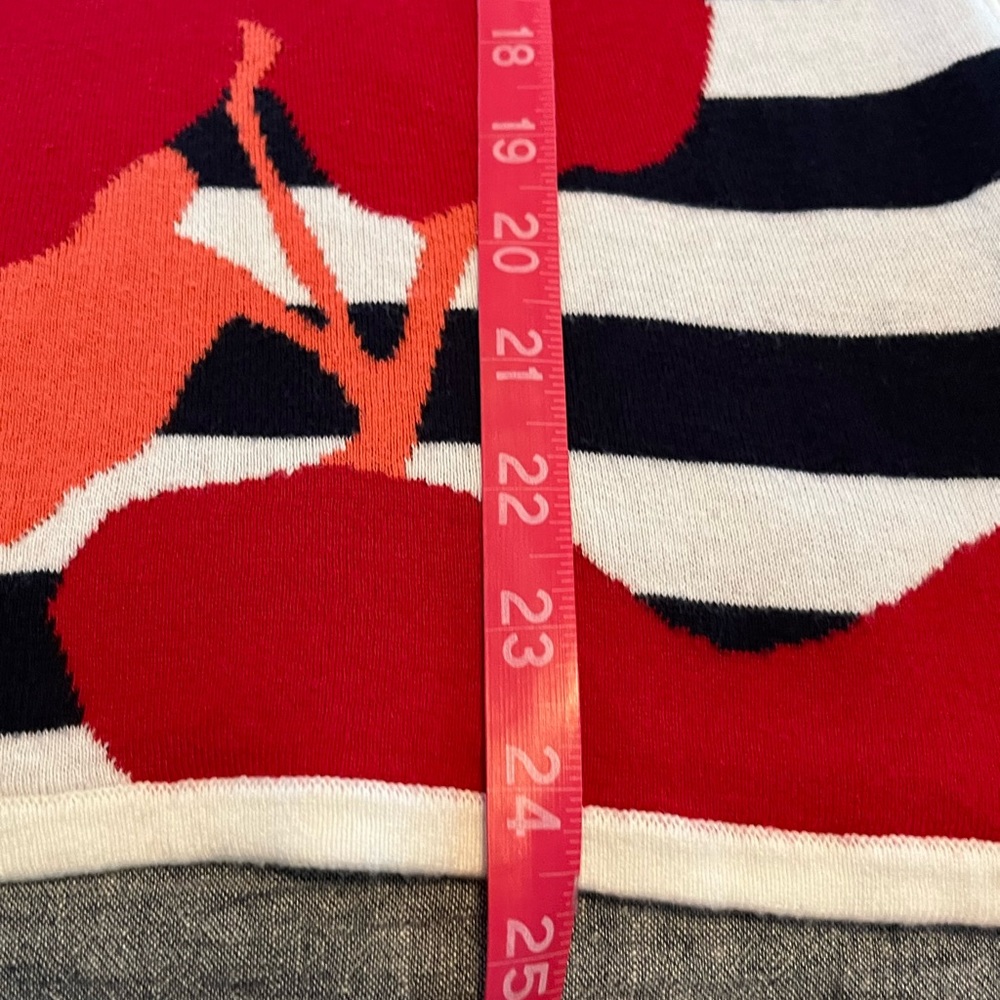 TOMMY BAHAMA 🌴  | Small | SOFT Sweater! - Picture 10 of 12